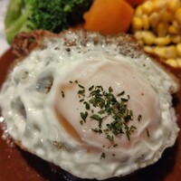 焼肉匠 勝善 - 厚み有る和牛ハンバーグ