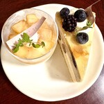 おやつと珈琲 TSUI - 桃の杏仁豆腐　ブルーベリーと紅茶のミルクレープ