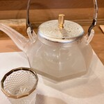 ひろ作 - 北雪酒造の鬼夜叉さんでーす。