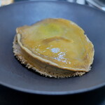 311386292 - 蒸した黒アワビは800グラムの大物。