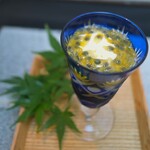 日本料理 TOBIUME - パッションフルーツにバニラアイス。