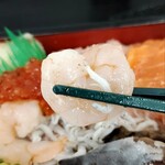 海鮮丼 COCOROTUS - ホタテ