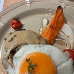 手作りハンバーグ卵 - 