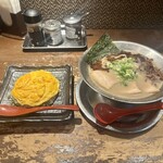 らーめん 極 - らーめん定食(黒とんこつ)