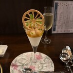 グルマンズ - 桃のコンポート　下のチーズと混ぜ混ぜして