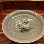 311392100 - 白和え