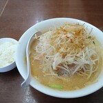 けんちゃんラーメン - ねぎみそらーめん 900円 大盛 100円 割引券使用 -50円