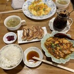 天天菜館 - 料理写真:平日のランチタイムセット『麻婆餃子』