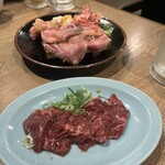 焼肉ホルモン酒場 たかちゃん - ランチのお肉と追加のハラミ