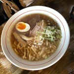 ラーメン吟玉 - 鰹（あっさり）中華そば 900円