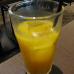 支留比亜珈琲店 - ドリンク写真:１００％のオレンジジュース