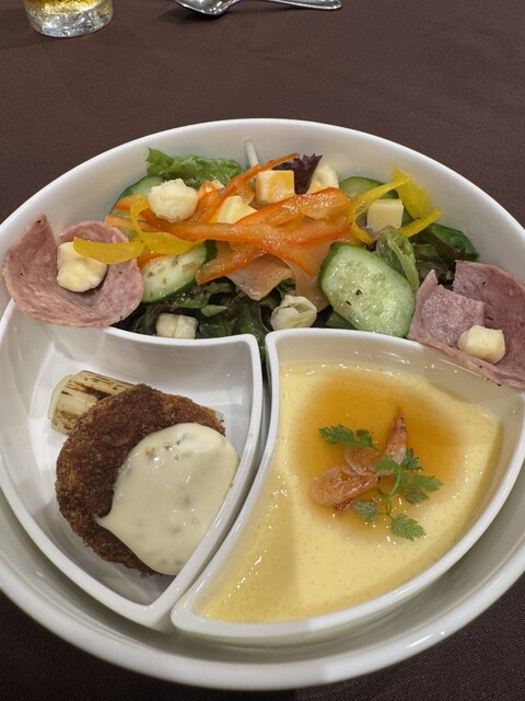 エフズサンパレス福島店 &ndash; カジュアルな食事とくつろぎの空間