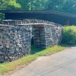 Moon cafe - 店舗外観①