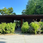 Moon cafe - 店舗外観③