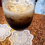 アデリータ - 甘めのアイスコーヒー