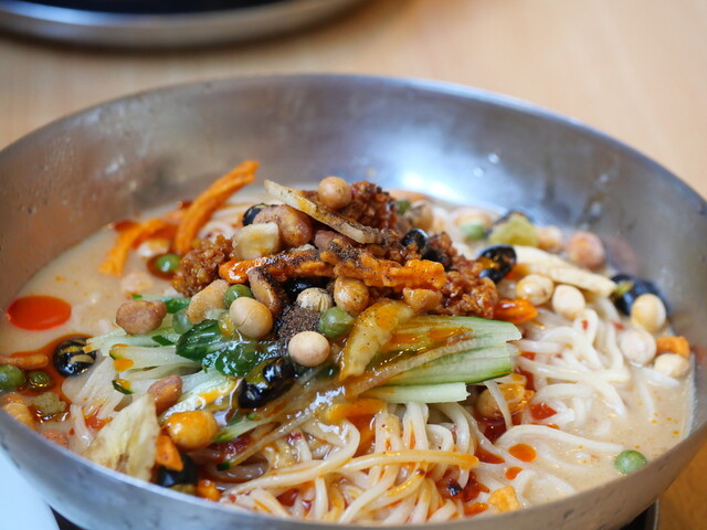 中華そば de 小松 &ndash; 大曲の本格ラーメン店 (秋田・大仙市)