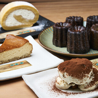 豆乳カヌレやオートミール土台のチーズケーキなどスイーツも多彩