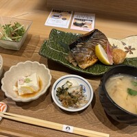 割烹ダイニング波里 - 