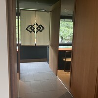 祇園みかく - 半個室のカウンター