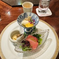 横浜瀬里奈 ステーキドーム - 