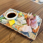 此処は堀江 ニルとコメ - 刺身３種盛り