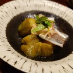 越後一会 十郎 - 鮮魚と季節野菜の冷菜：鯵刺と焼きなす、湯葉のせ