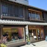 クレープとエスプレッソと花小路 - 外観