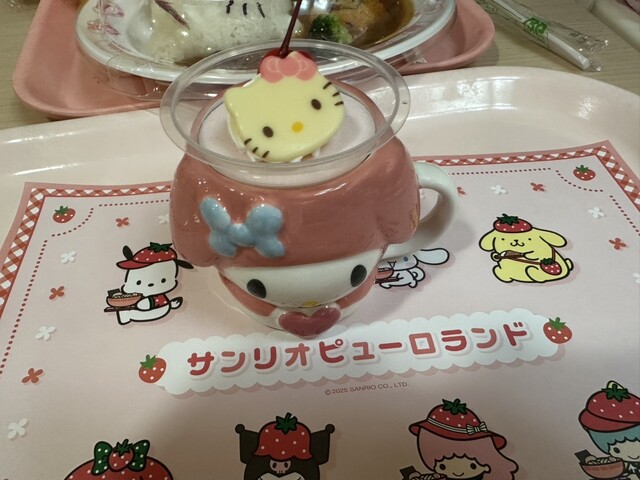 Character Food Court photo 3