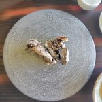 天ぷら 荒川 - 黒まいたけ。これもめちゃくちゃ大きい。両手で持っても収まってなかった