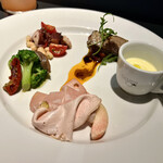 ピッツァ ジューシー - 前菜