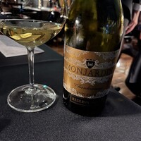 MAISON 8 restaurant - 