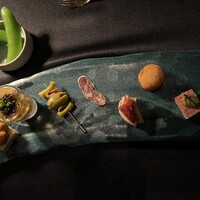 MAISON 8 restaurant - 