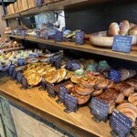 丘の上のパン屋 - 