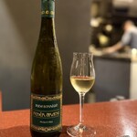 中華寝台 - 甘さのある北京ダックには、ミュスカのデザートワイン。
      こちらも面白い。