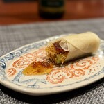 311466799 - 以前はオプションだった北京ダックは、コースに盛り込まれて、コース全体の贅沢感が増しましたかね。
                        今回はさわやかな梅肉ソースで。