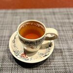 中華寝台 - 台湾紅茶で、食後のひと息。