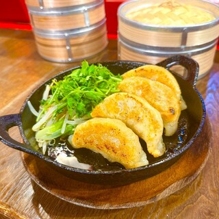 餃子と焼売と小籠包