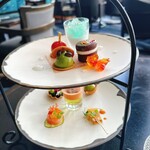 DINING & BAR TABLE 9 TOKYO - 