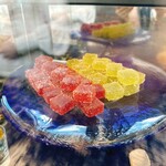 DINING & BAR TABLE 9 TOKYO - 