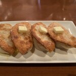 手延べ餃子バー ウイング ビレッジ - 