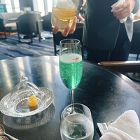 DINING & BAR TABLE 9 TOKYO - 