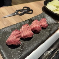 黒毛和牛ヘレ肉専門店 炭火焼肉 りきちゃん 北浜店 - 