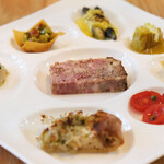 MORITO - ランチコース 2200円 の旬のアミューズ8種