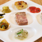 MORITO - ランチコース 2200円 の旬のアミューズ8種