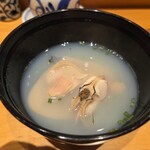 すしやのたい悟 - 今季最後の鹿島産特大蛤の吸い物