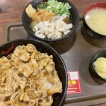 伝説のすた丼屋 - 