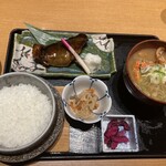 いかの墨 シァル横浜アネックス店 - ご飯がツヤツヤです