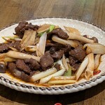 中国茶房8 - クミン風味の鹿肉炒め　孜然鹿肉