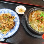 中国家庭料理 謝謝 - 料理写真:ラーメンセット(焼肉飯＋二郎台湾ラーメン)　935円(税込)