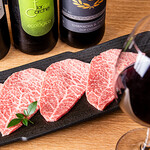 焼肉 泰山 - 赤味上ロース（しんしん）・赤ワイン（各種）